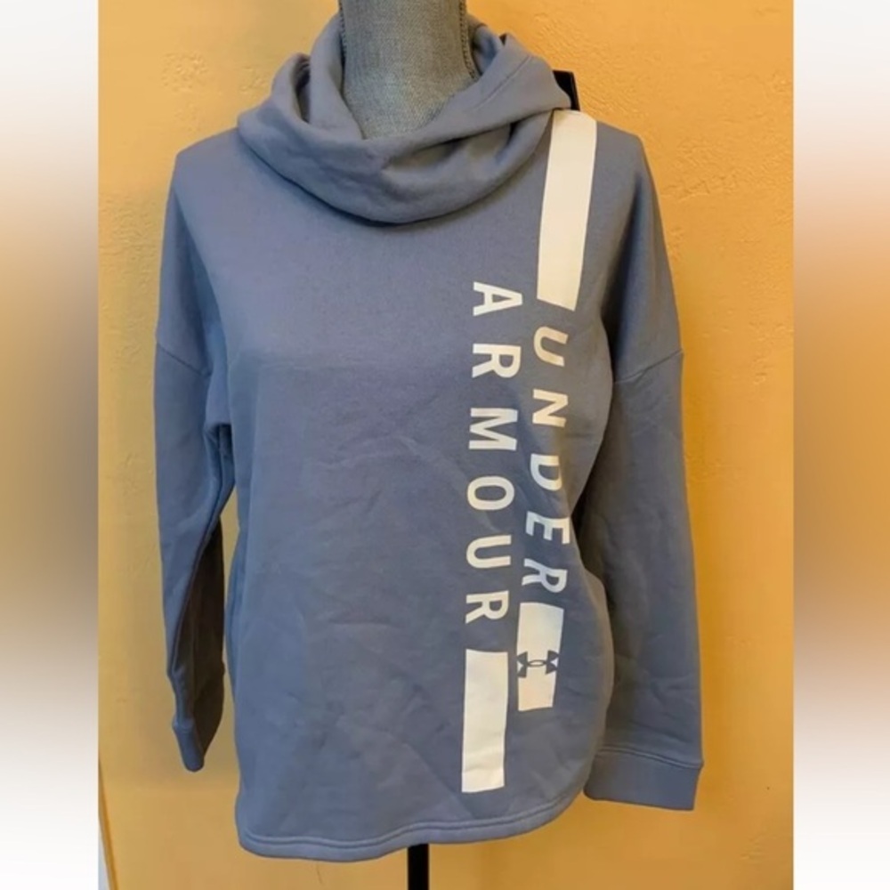 Under Armour Logo Pullover Women’s Cowl Hoodie Medium Nice!